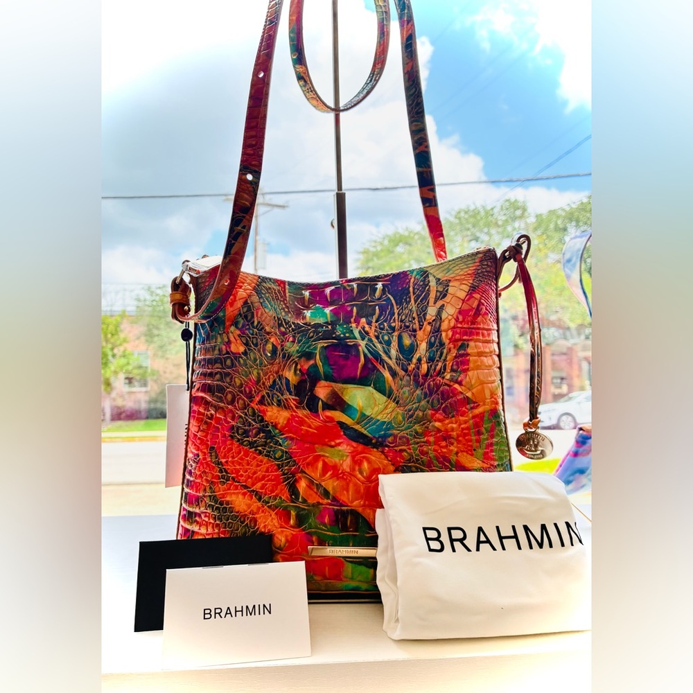Brahmin Katie Vibrant Multicolor Embossed Leather Shoulder Bag-NWT
Dust bag incl